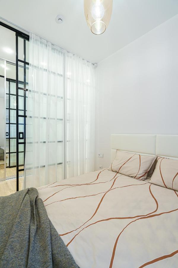 Modern Rustic In Center-Prime Rentals Kaunas Exterior photo